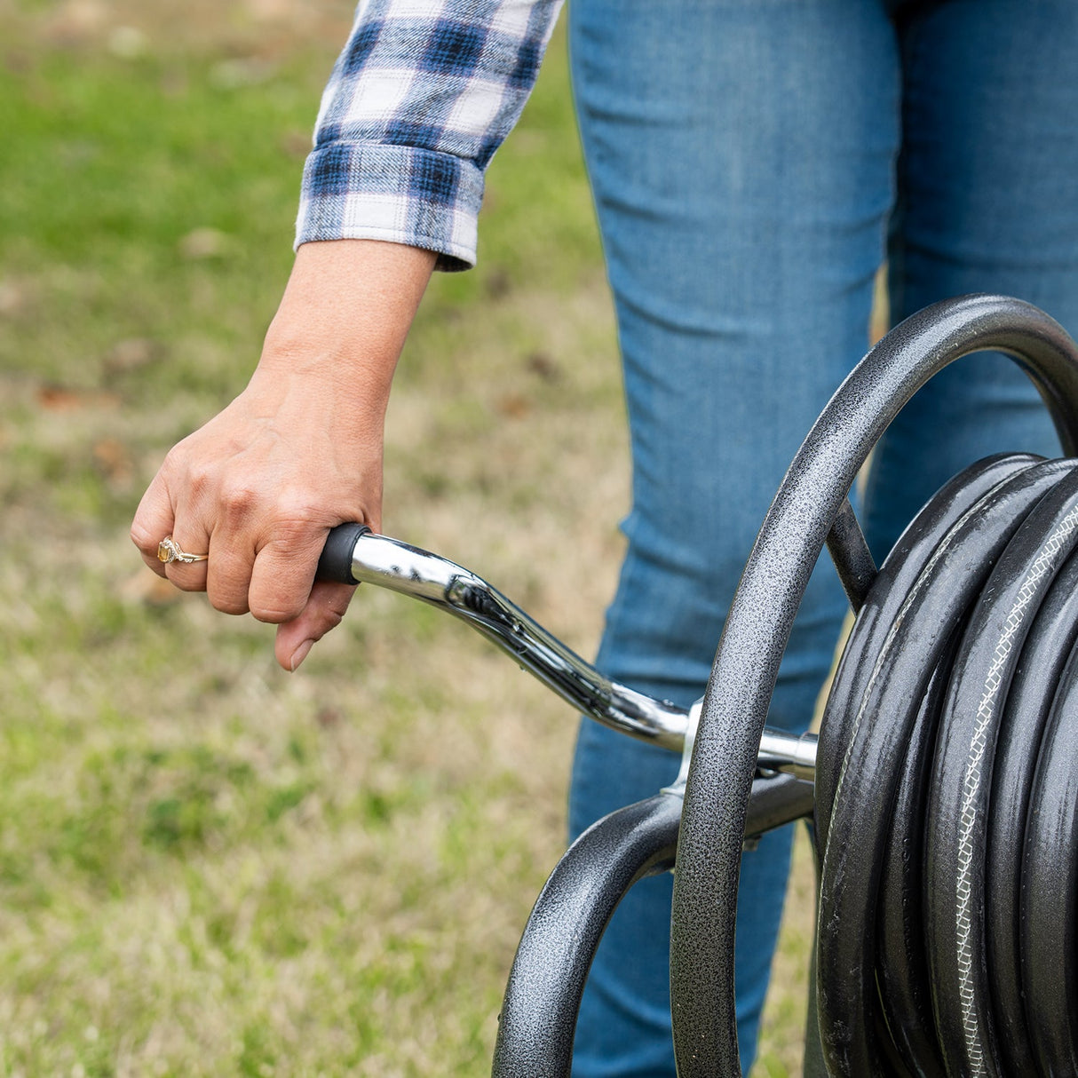 XtremepowerUS Outdoor 300' Hose Reel Cart Capacity Patio Garden w/ Wheels, Grey