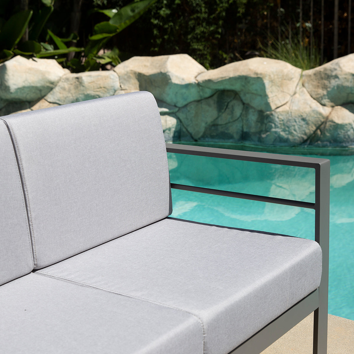3-Seat Outdoor Patio Sofa Couch Chair Patio Aluminum 5" Thick Cushions (Grey)