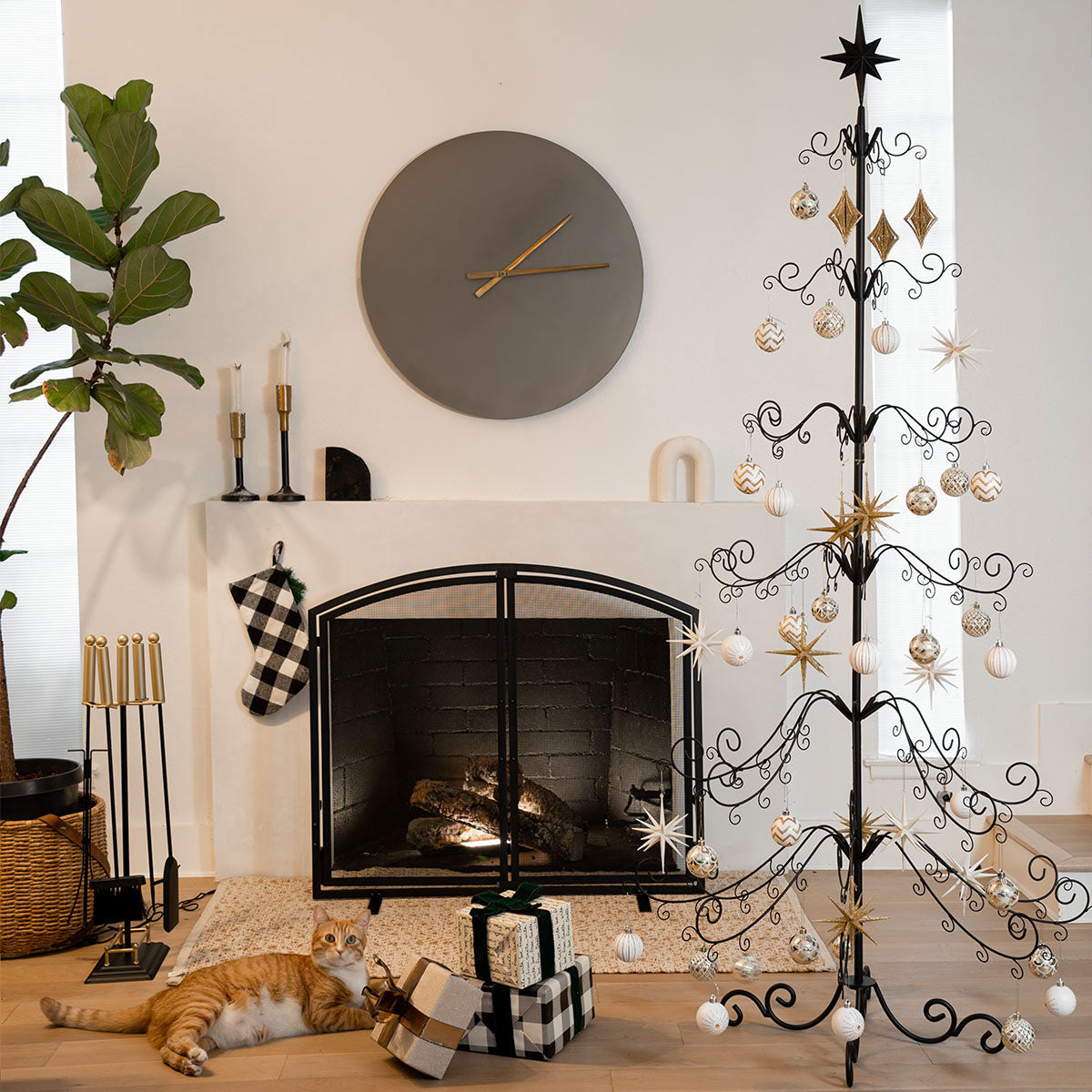 BANBERRY DESIGNS Supporti Per Ornamenti In Ferro Battuto - 2 Pezzi, Altezza 31 Cm, Doppio Gancio, Colore Nero, Espositori Per Palline Di Vetro, Terrari E Decorazioni Natalizie
